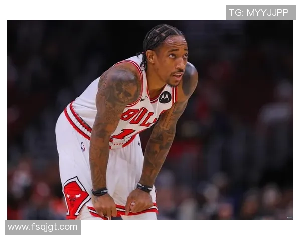 球星争霸赛:聚焦全球顶级足球选手的对决与荣耀之路 球星争霸赛:聚焦全球顶级足球选手的对决与荣耀之路